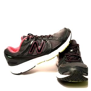New Balance Women's WE495GP2 Athletic Running Shoe